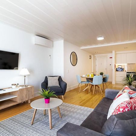 Amazing 1Bdr Apartment In Chiado By Lovelystay Lisboa 外观 照片