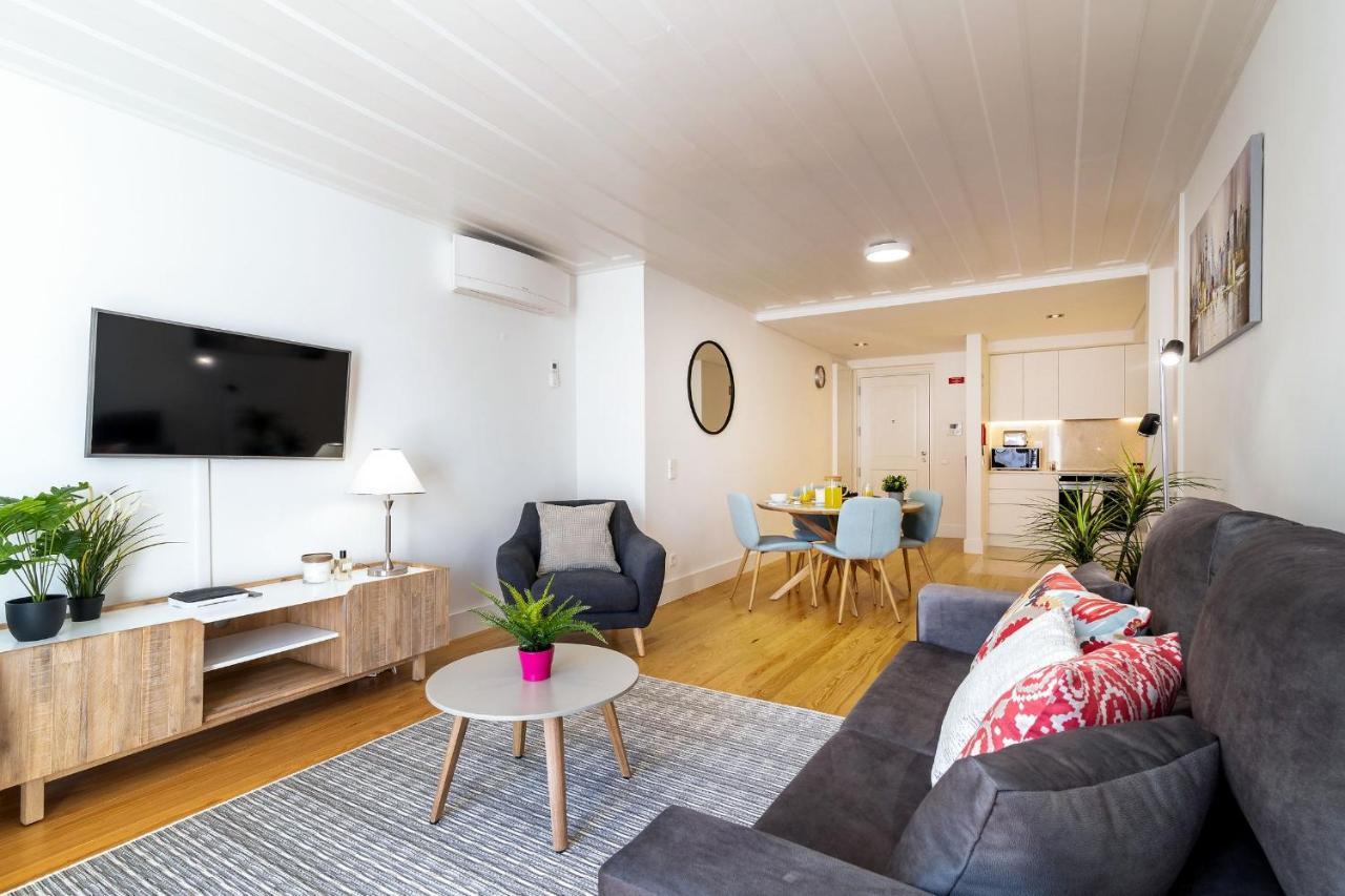 Amazing 1Bdr Apartment In Chiado By Lovelystay Lisboa 外观 照片